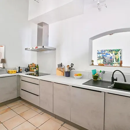 Amazing In With House A Mountain View * Maubec (Vaucluse)